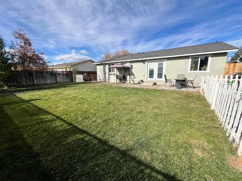 2922 SW Metolius Avenue Redmond OR 97756
