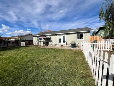 2922 SW Metolius Avenue Redmond OR 97756