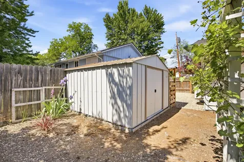 659 Herman Avenue Medford OR 97501
