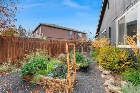 1210 SW 32nd Court Redmond OR 97756