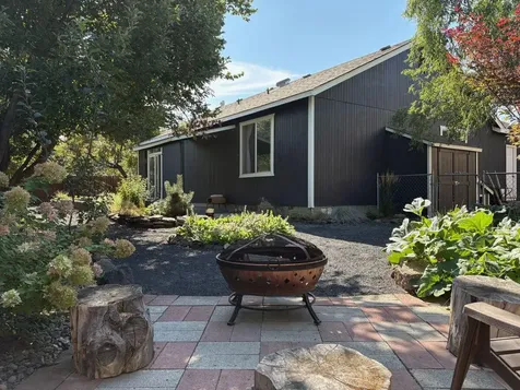1210 SW 32nd Court Redmond OR 97756
