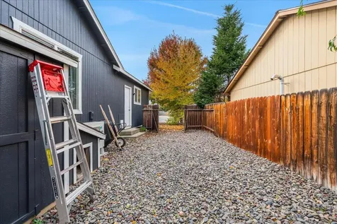 1210 SW 32nd Court Redmond OR 97756