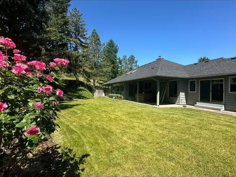 3115 Deer Trail Lane Medford OR 97501