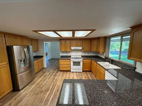 3115 Deer Trail Lane Medford OR 97501