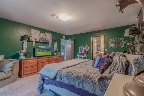 299 Foothill Boulevard Rogue River OR 97537