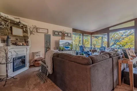 299 Foothill Boulevard Rogue River OR 97537