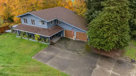 299 Foothill Boulevard Rogue River OR 97537