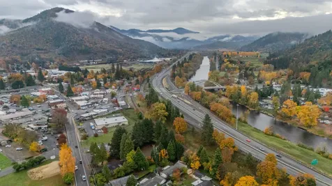 299 Foothill Boulevard Rogue River OR 97537