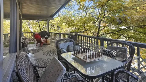 299 Foothill Boulevard Rogue River OR 97537