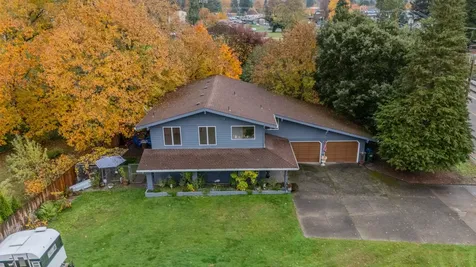 299 Foothill Boulevard Rogue River OR 97537