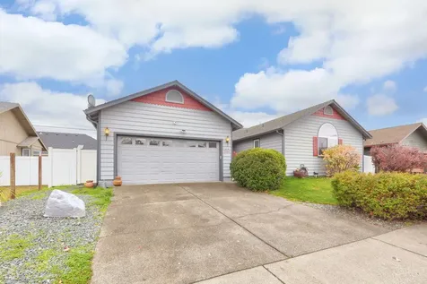 1061 Rainwood Lane Grants Pass OR 97527