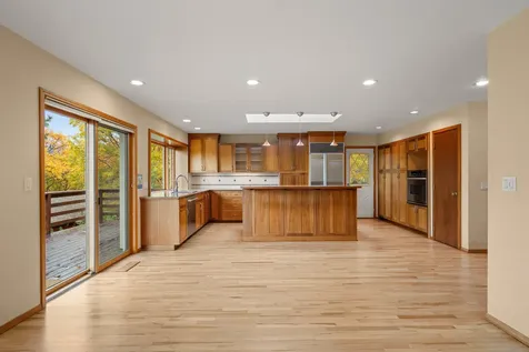 585 Nyla Lane Ashland OR 97520