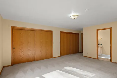 585 Nyla Lane Ashland OR 97520