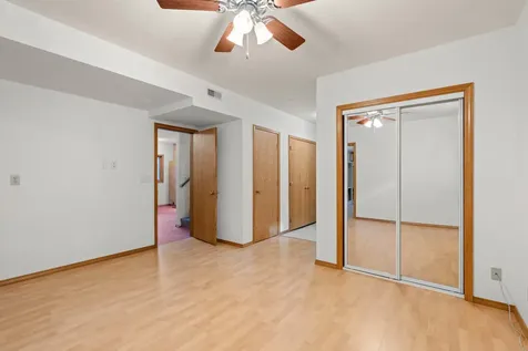 585 Nyla Lane Ashland OR 97520
