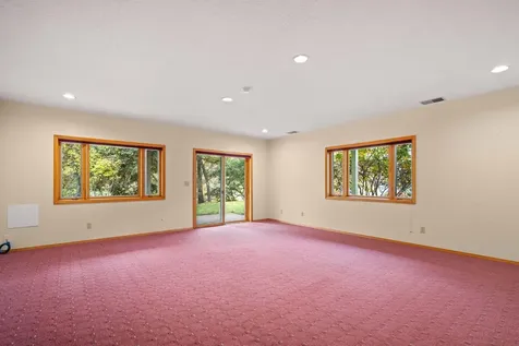 585 Nyla Lane Ashland OR 97520