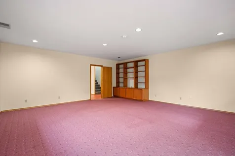 585 Nyla Lane Ashland OR 97520