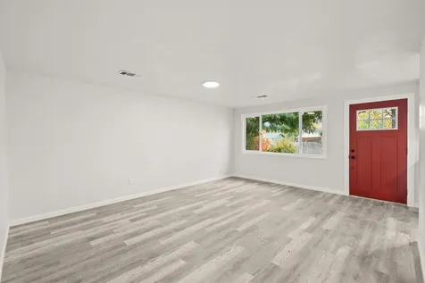 2909 Ingalls Drive White City OR 97503