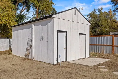 1855 Portland Street Klamath Falls OR 97601