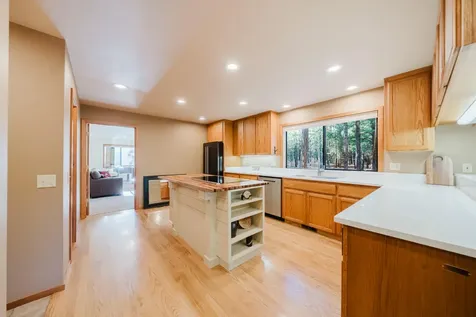 70179 Atherium Black Butte Ranch OR 97759