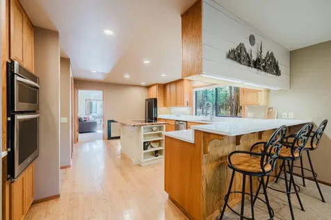 70179 Atherium Black Butte Ranch OR 97759
