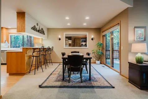 70179 Atherium Black Butte Ranch OR 97759