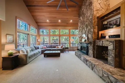 70179 Atherium Black Butte Ranch OR 97759