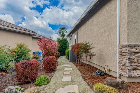398 Robert Trent Jones Boulevard Eagle Point OR 97524