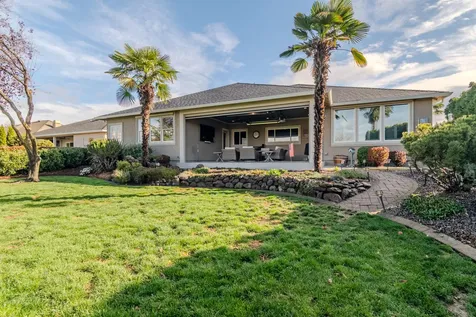 398 Robert Trent Jones Boulevard Eagle Point OR 97524