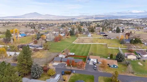 627 NW Martingale Road Prineville OR 97754