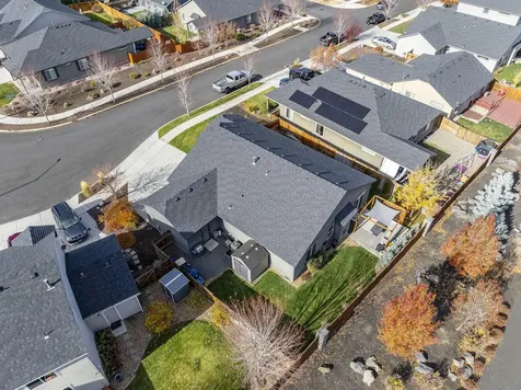 1814 SW 36th Way Redmond OR 97756