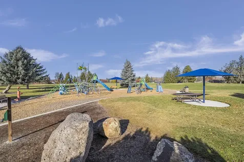 1814 SW 36th Way Redmond OR 97756