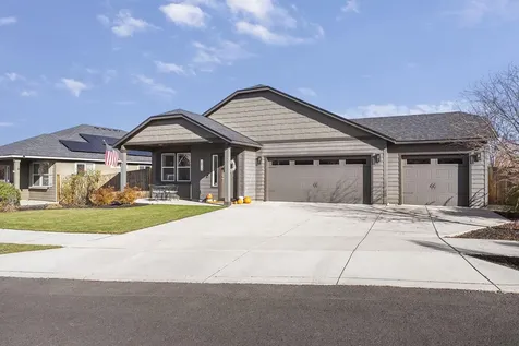 1814 SW 36th Way Redmond OR 97756