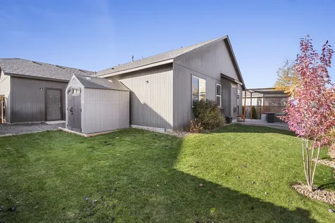 1814 SW 36th Way Redmond OR 97756