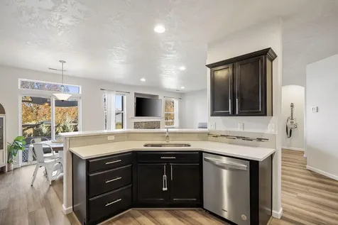 1814 SW 36th Way Redmond OR 97756