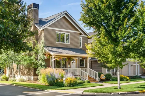 597 W Jefferson Avenue Sisters OR 97759