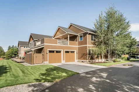 597 W Jefferson Avenue Sisters OR 97759