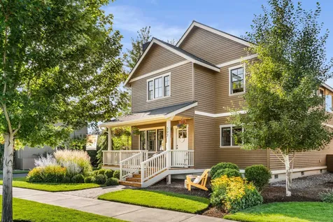 597 W Jefferson Avenue Sisters OR 97759