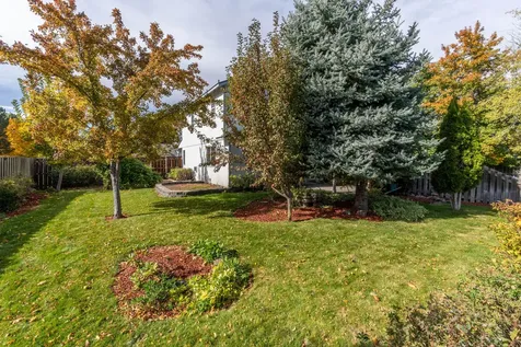 3686 SW Bobby Jones Court Redmond OR 97756