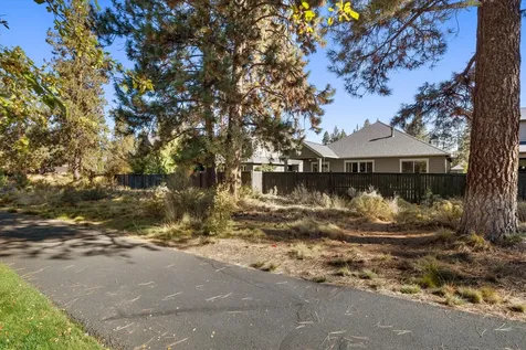 60208 Rolled Rock Way Bend OR 97702