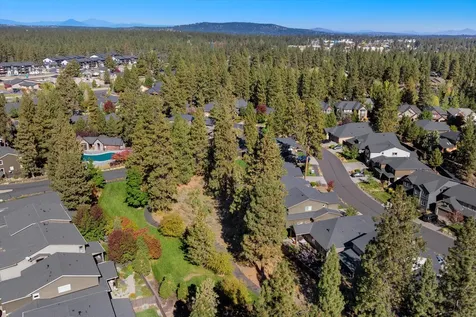 60208 Rolled Rock Way Bend OR 97702