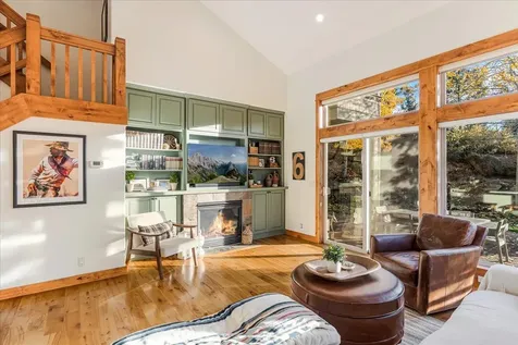 19563 Painted Ridge Loop Bend OR 97702