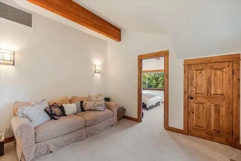 19563 Painted Ridge Loop Bend OR 97702