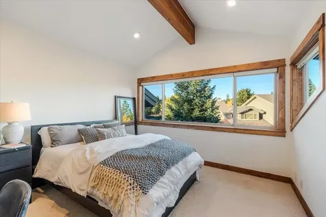19563 Painted Ridge Loop Bend OR 97702