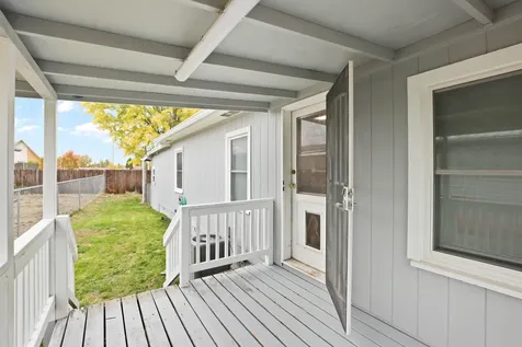 833 Hazel Street Central Point OR 97502