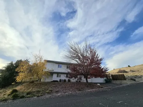 402 Mountain View Boulevard Klamath Falls OR 97601