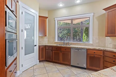 6995 Monument Drive Grants Pass OR 97526