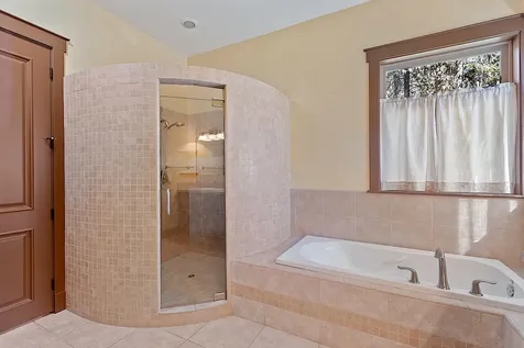 6995 Monument Drive Grants Pass OR 97526