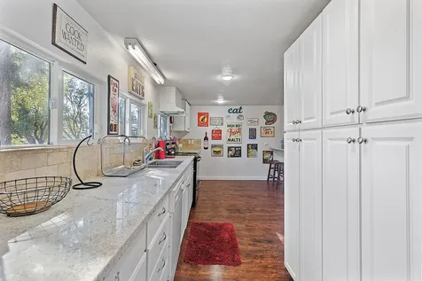 6995 Monument Drive Grants Pass OR 97526