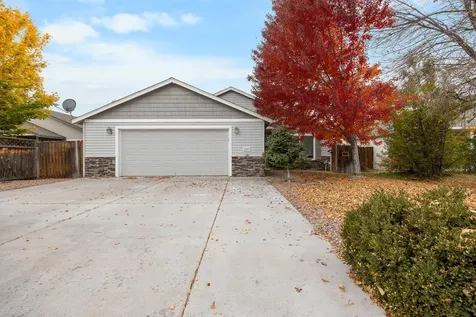 2927 NW 8th Street Redmond OR 97756