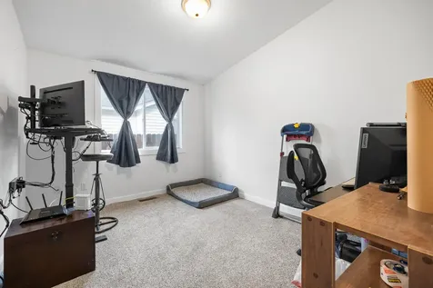 2927 NW 8th Street Redmond OR 97756